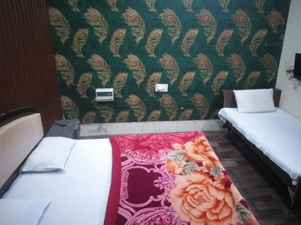 Abhiraj Guest House マトゥラー エクステリア 写真